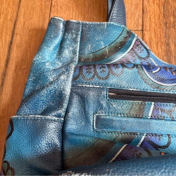 Anna by Anuschka Hand Painted Tropical Flower Leather Medium Shoulder Bag - Picture 9 of 14